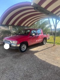 تويوتا بيك اب • ٢٠٠٠ • كير جديد