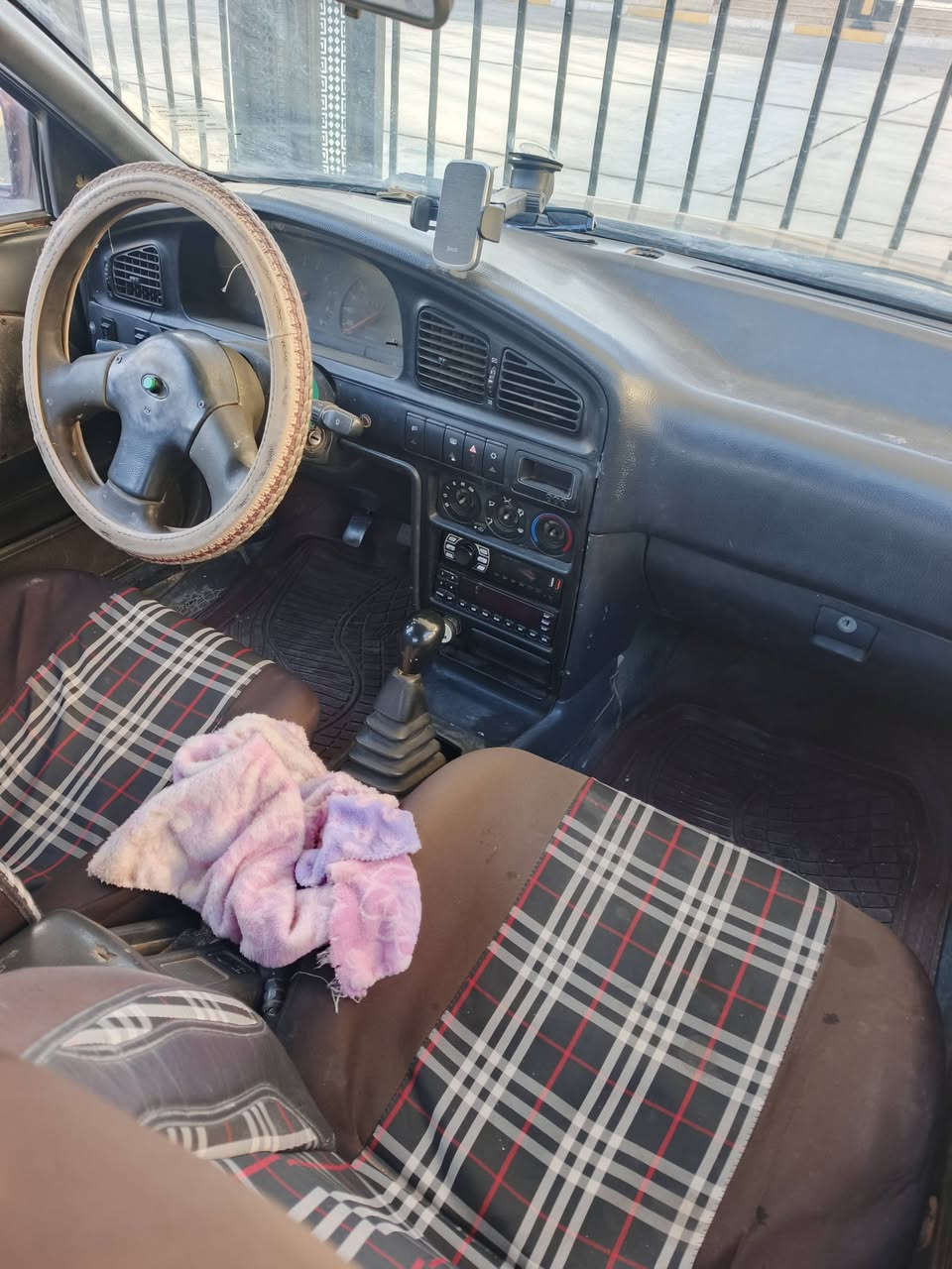 السلام عليكم سياره النترا مسطره موديل 93 رقم انكليزي كير مكينه خير من الله فرمات قطرة لحيم مابيهة سياره طالعه من الفرن سياره مال جناي نشرتهة بدون غسل رايدهة 30 وبيهة مجال بعغوبه تقاطع القدس ‏‪***********‬‏
