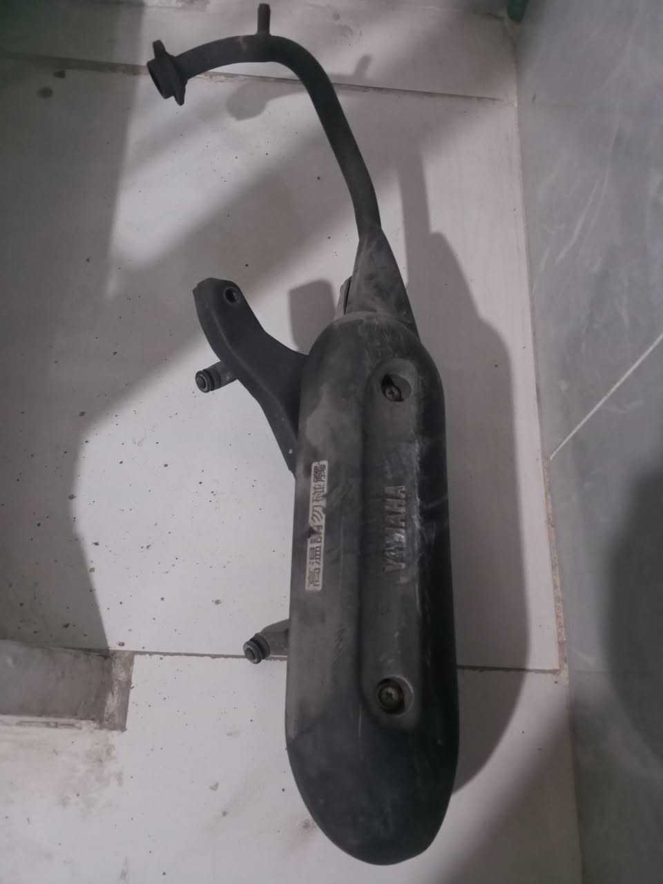 صلنصه للبيع مال بوليس كاتم السعر 45 وبيها مجال ***********
