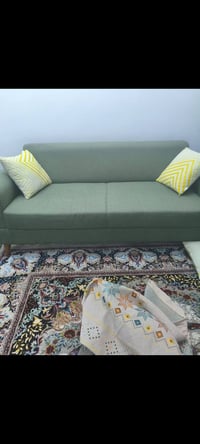 كنب • ٨ مقاعد • نظيف جداً