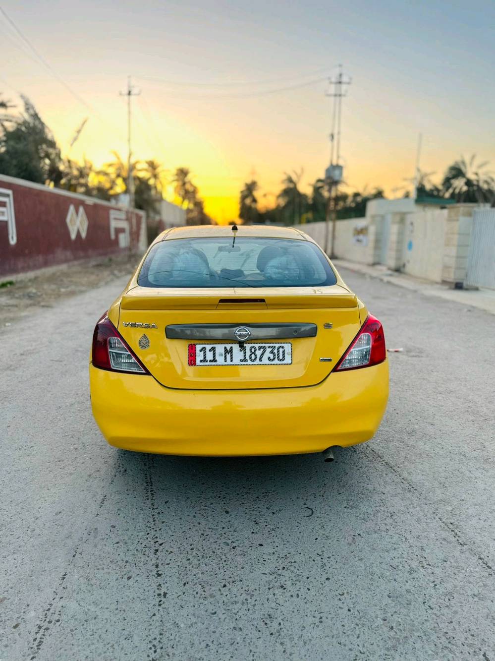 سلام عليكم 
نيسان 2013 وارد أمريكي حادث باب راكب فقط بدون دواخل الغود شواصي حوض تكم مكفولات بجم كبس
محرك 1600 ياباني مرغوب مكفول من تنقيص و تبخير 
رقم بغداد نكليزي 11 شرط تحويل سنويه لل2028 مصفره هيئة غرامات 
تبريد شغال ثلج + تخم تاير جديد نص فول
فول تحكمات استرين 
شاشة للمس
جام كهربائي 
تخم تاير جط أبيض
نظام ايكو
مانع زلاق 
محرك 1600 مرغوب ياباني 
باقي بيه مواصفات هواي العنوان بغداد الرصافة السعر 85 مناسب بيه مجال الشراي
رقم هاتف ***********