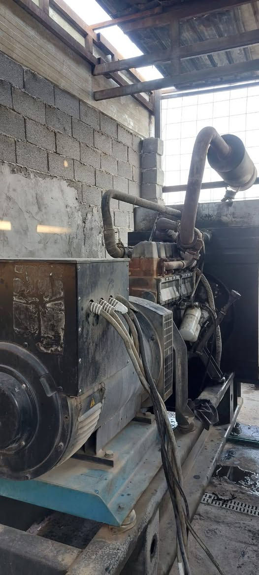 السلام عليكم للبيع مولد سكانيه العدد 2 بومه 94 استندر لاصرف ولابخار واحده 250كيفي وثانيه 350 كيفي مكان بغداد مدينة الصدر) ‏‪***********
