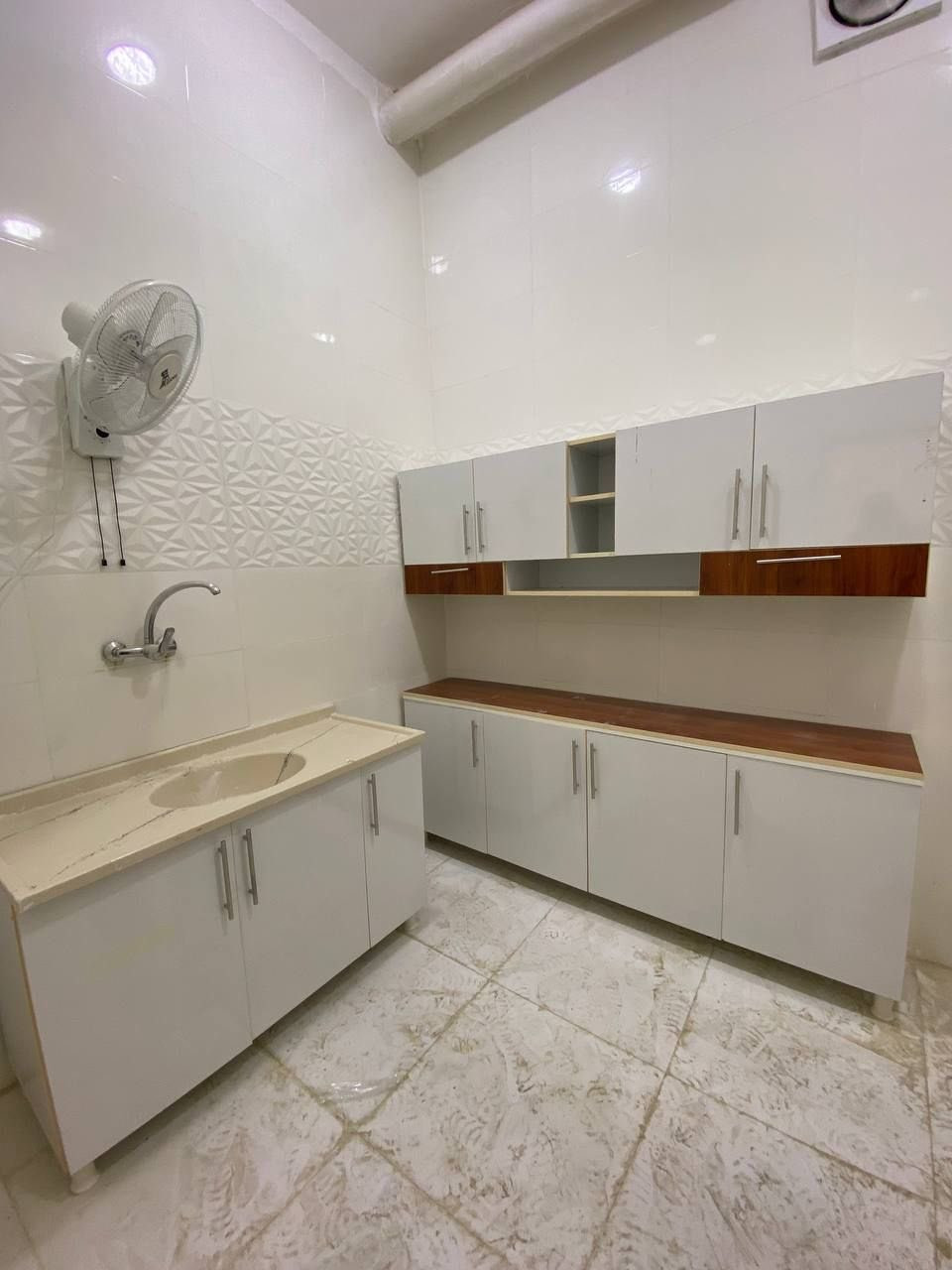 كاونتر ارضي وملحق مترين وسنك متر و20
خشب mdf السعر 265 ألف 🤎💫


**إذا كنت صاحب هذا الإعلان وتريد حذفه لأي سبب، رجاءا أرسل رسالة إلى الدعم الفني**