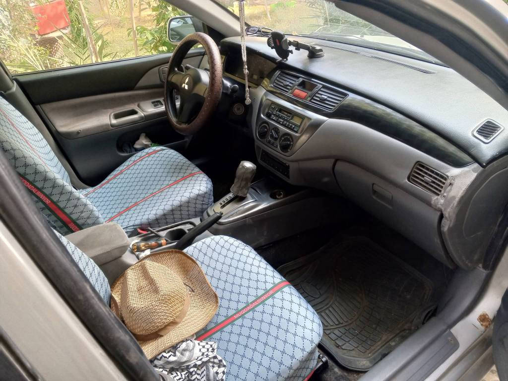 السلام عليكم
مسيبوشي لانسر موديل 2008
كير محرك مكفولات
 محرك 1600 قبق اسود مرغوب
رقم اربيل دولي تحويل أو وكاله 
بيها قطع صبغ ابيع احزام الجمالية
السعر 68 بي مجال 
مكاني بغداد 
*********** بغداد, العراق
