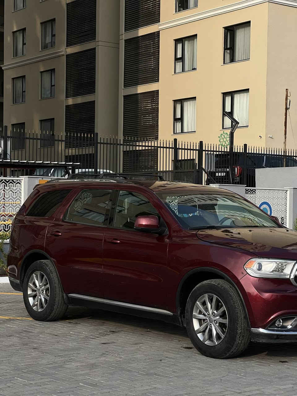 يالله
السلام عليكم 
دوج دورانكو  sxt2017  
اللون ماروني 
بدون حادث كلين بدون صبغ بدون اي شي بيه بارد خشم الجاملغ الامامي الايسر فقط 
شاشه
 كأمره دواره
بصمه ابواب
بصمه
تدفئه كشنات
تدفئه استيرن
كشن كهرباء
مثبت سرعه
 كير ماوس
شفتات استيرن
 ويل كب
 7 راكب 
كشن منفصل
 ثلاث قطع تبريد
كير محرم مكفولات محرك مبدل جديد 
الموقع بغداد الكاظميه چكوك
السعر 230$وبيها مجال
للستفسار:***********
