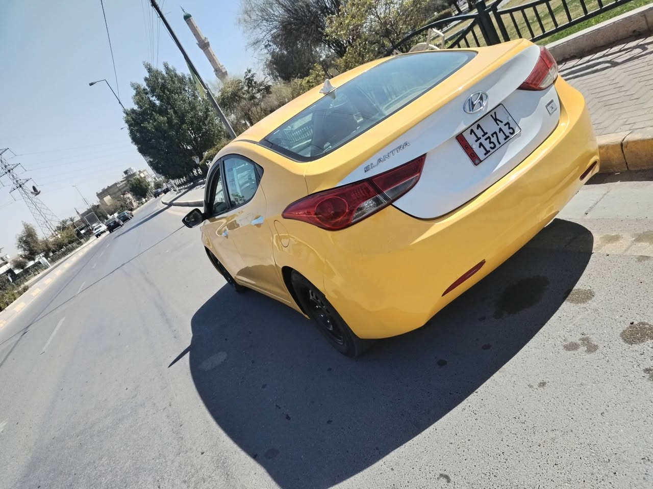 السلام عليكم الانترا موديل 13امريكي حادث فقط باب خلفي بدون دواخل بدون ايرباك كفاله عده لباب لبيل واحد  مابيه حادث بلعراق فقط حادثه امريكه 
مكينه وگير وتبريد وتخم تاير وصدر خير من الله 
اي نقص مابيه جاهزه  سوناره موجود بيه بدون معجون 
سعر 103وبيه مجال 
مكان بغداد سيديه 
***********
