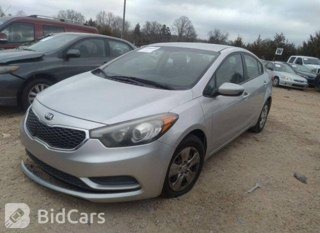 السلام عليكم
كيه فورتي2015
جاهزه من كلشي 
صدر 
محرك دوش مجفت جديد على لبسحك بعده
صدر جديد 
تخم تاير جديد 
والتفاصيل با المنشور
سعره 10500$
مكان السياره العلاوي شارع شيخ معروف 
***********
