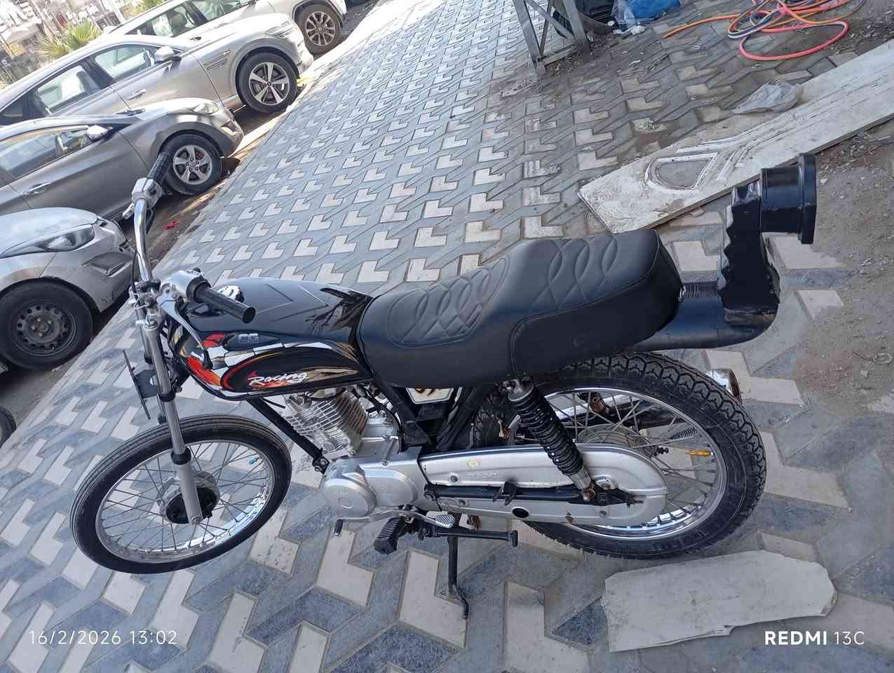 السلام عليكم دراجه للبيع محرك نامه مامفتوح مشي وفصله خير من الله سعر 650 وبيها مجال  ماتشتري لاتراسل ***********
