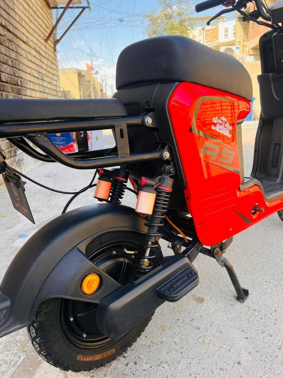 سلام عليكم دراجه شحن للبيع 
نوع R9 موديل 2025 
5 بطاريات عدد النمر 4 ماشيه شي قليل 
السعر 400 وبيه مجال مكاني بغداد الزعفرانيه ***********
