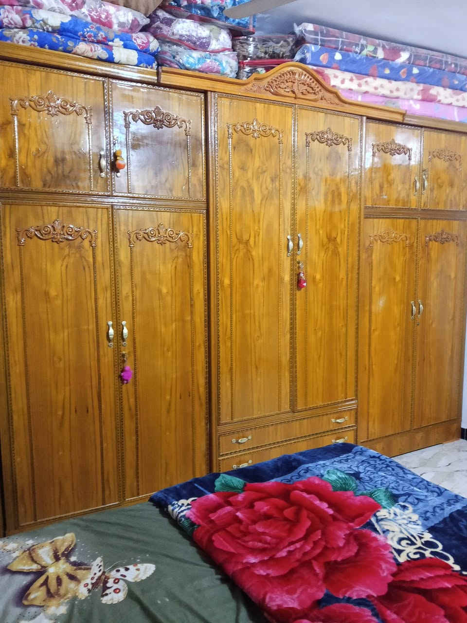 السلام عليكم غرف نوم للبيع استخدام قليل *********** الرقم بيه واتساب
