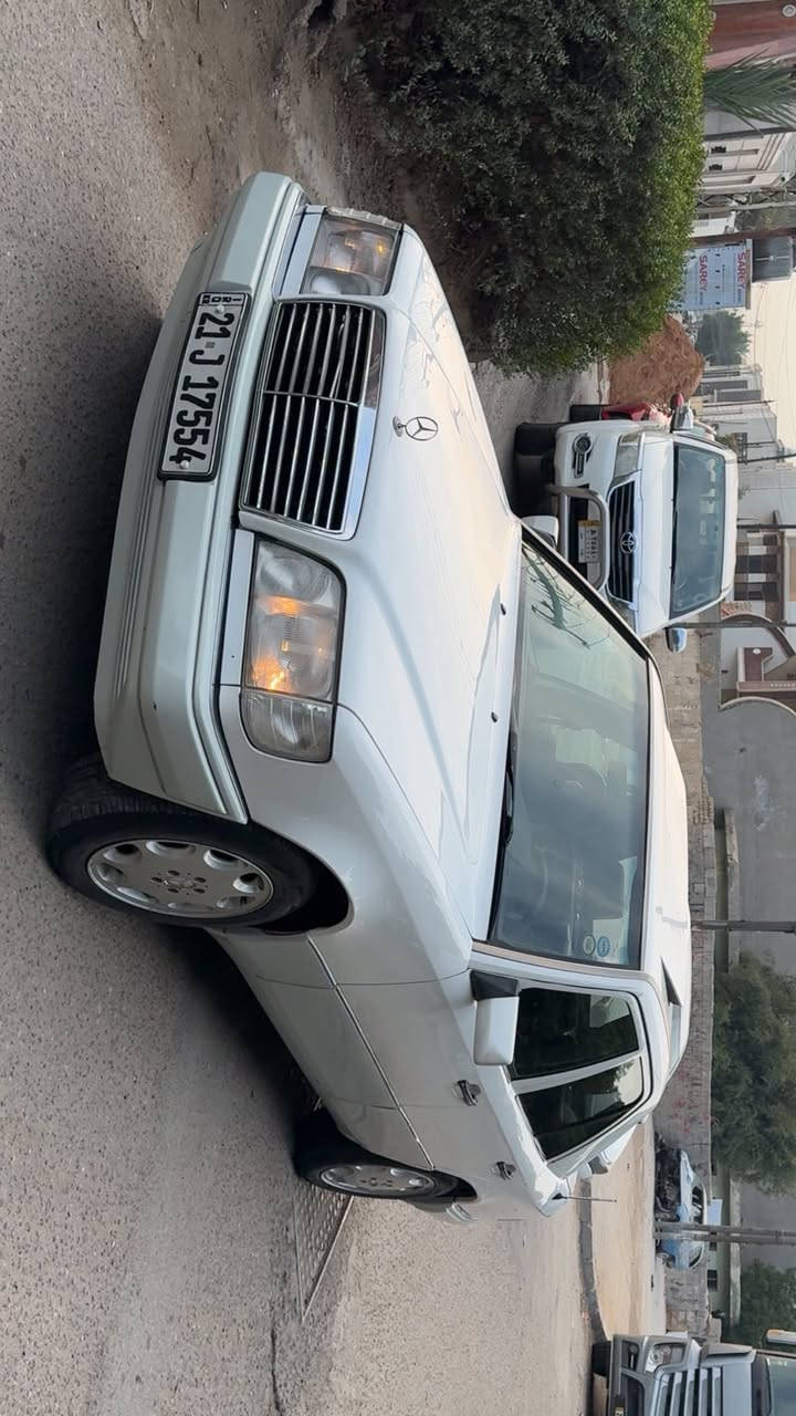 السلام عليكم مارسدس دب موديل 95 كفاله عامه عدا بارد باب الصدر فول مواصفات فتحه داخل جاد اسود كهربائيات شغاله من الطول للطول كير محرك كله بلاد وضع شركه السعر 100
مكاني بغداد الجديده ***********
