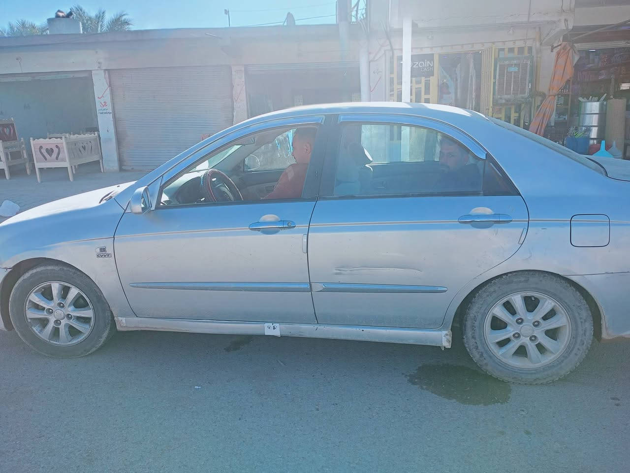 السياره للبيع ب38وبيهه مجال ***********
