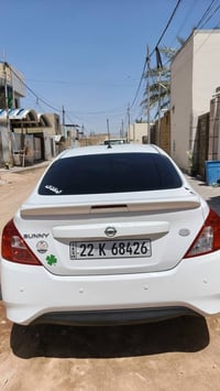 نيسان صني ابو البليت الزرقاء موديل  22 سياره تخبل ماشي 100 تبريده خير ...
