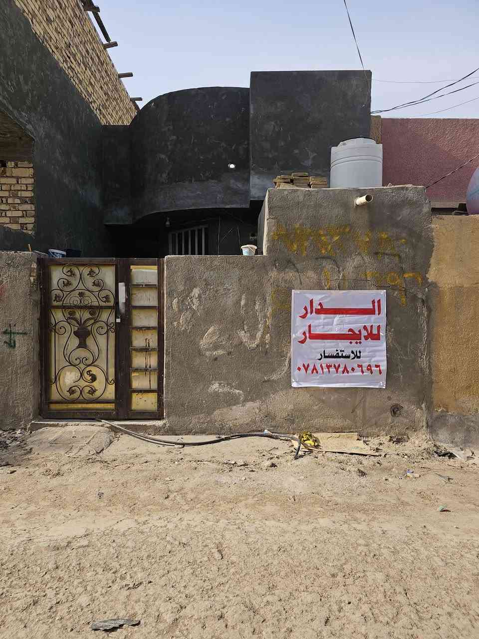 دار للاجار المساحه ١٠٠ متر  كراغول شارع الكبان ***********
