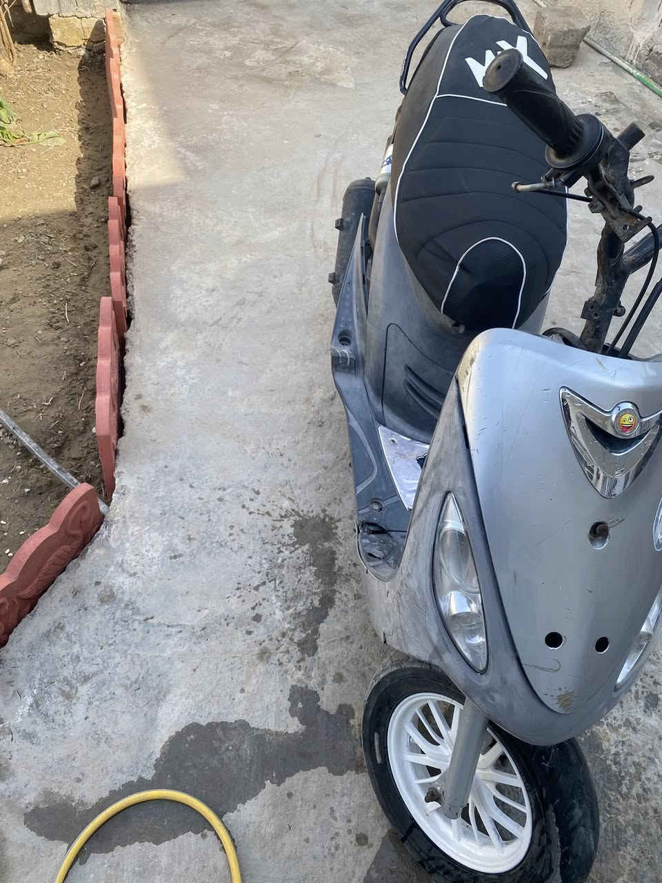 لسلام عليكم دراجه ماكس مكينتها جديده كفراتها موجوده كلها دراجه كلشي ماناقصها سعرها 300 مكاني بابل ابو عجاج ***********
