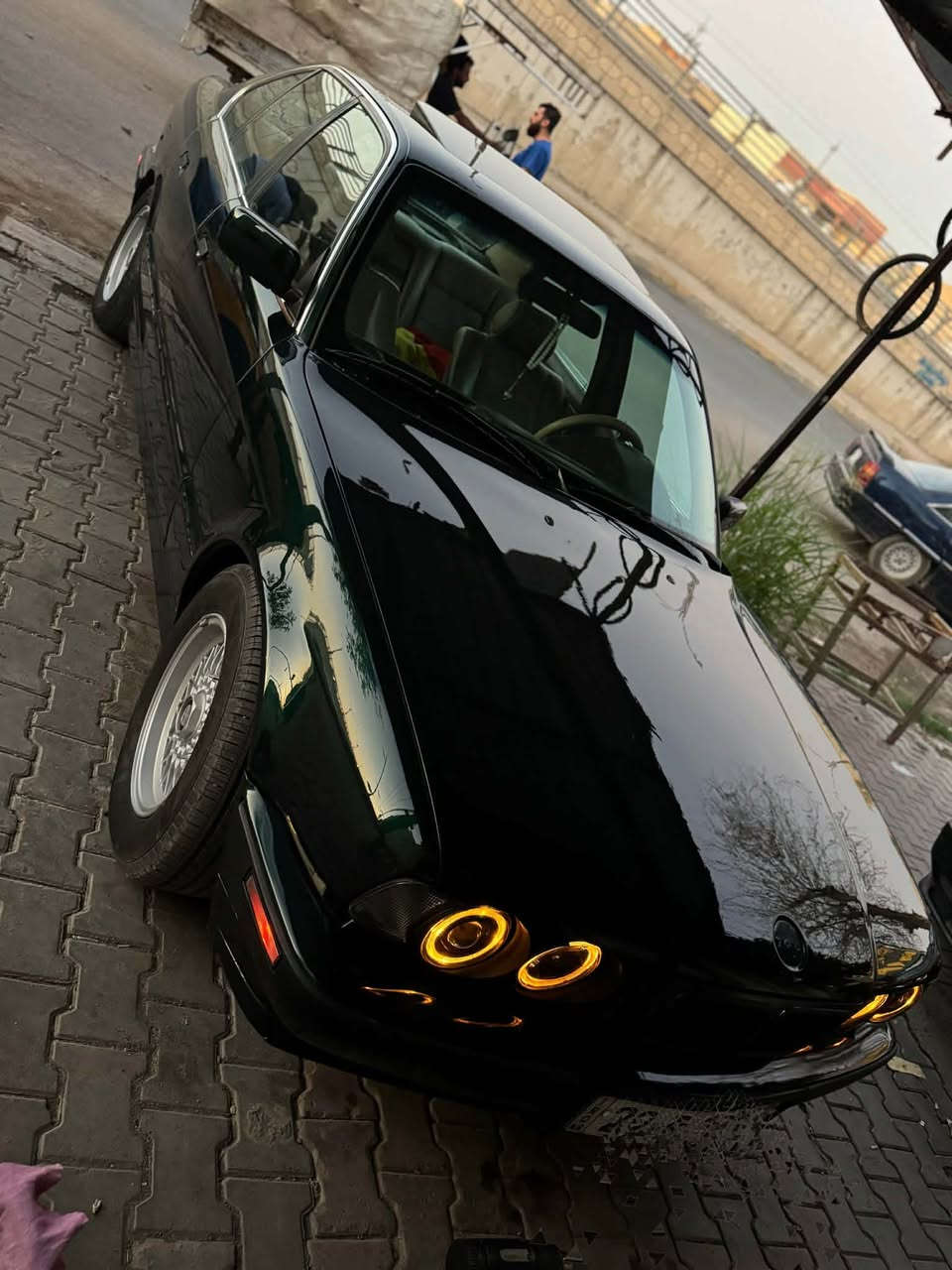 موديل 91 
بدون ضرر 
كير اوتو 
مصبوغة جمالية 
السنوية منتهية 
كهربائيات كامل 
دفتر بانزين بيها 
4جوم كهرباء 
سقف سلايت
بجم عريض
*********** كركوك, العراق
