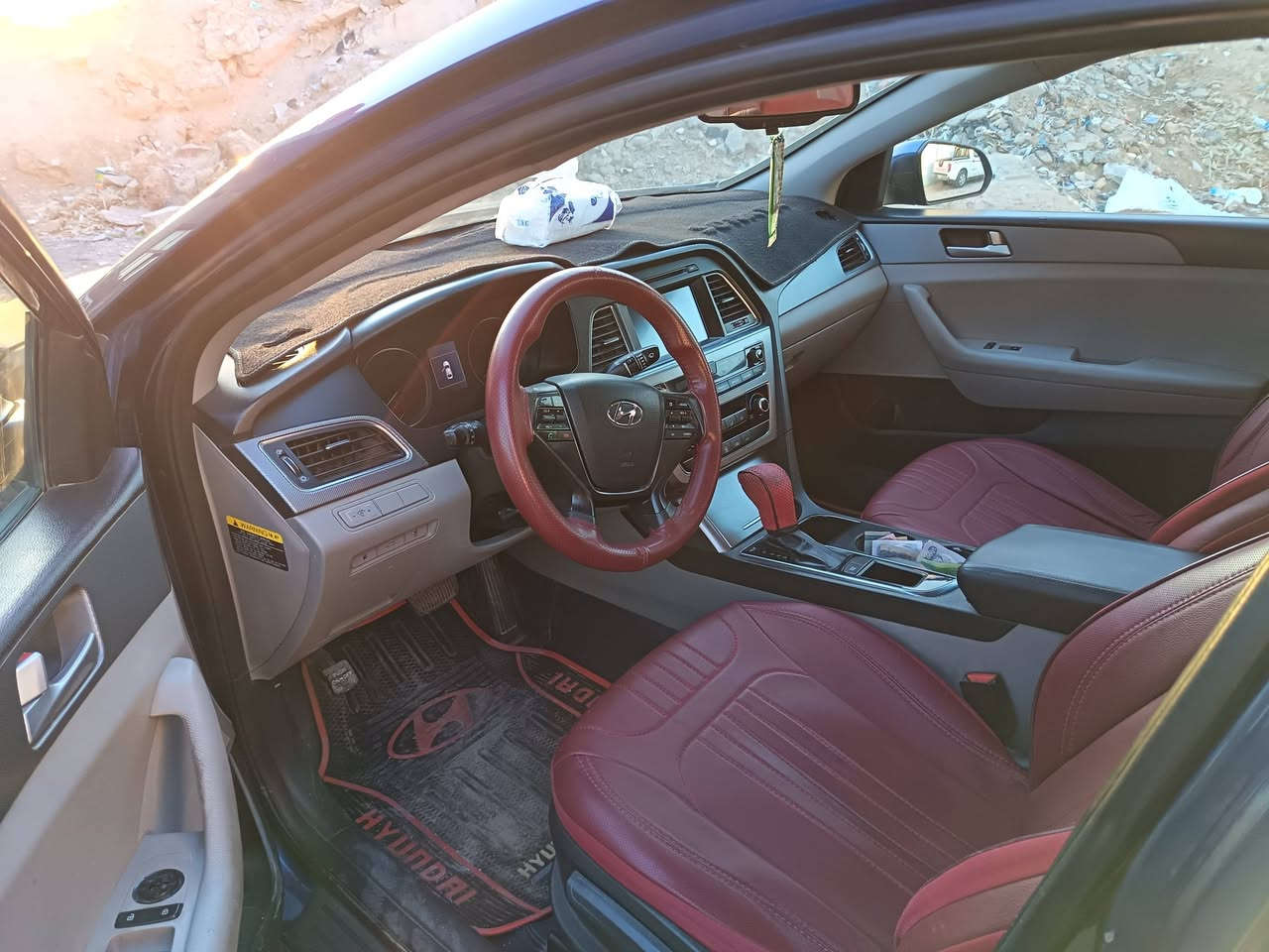 سوناتا موديل 16كير محرك صدر دوشمه معلايه بسمنه تبريد تدفىئه فول السعر 118وبيها مجال اللاتصال ***********
