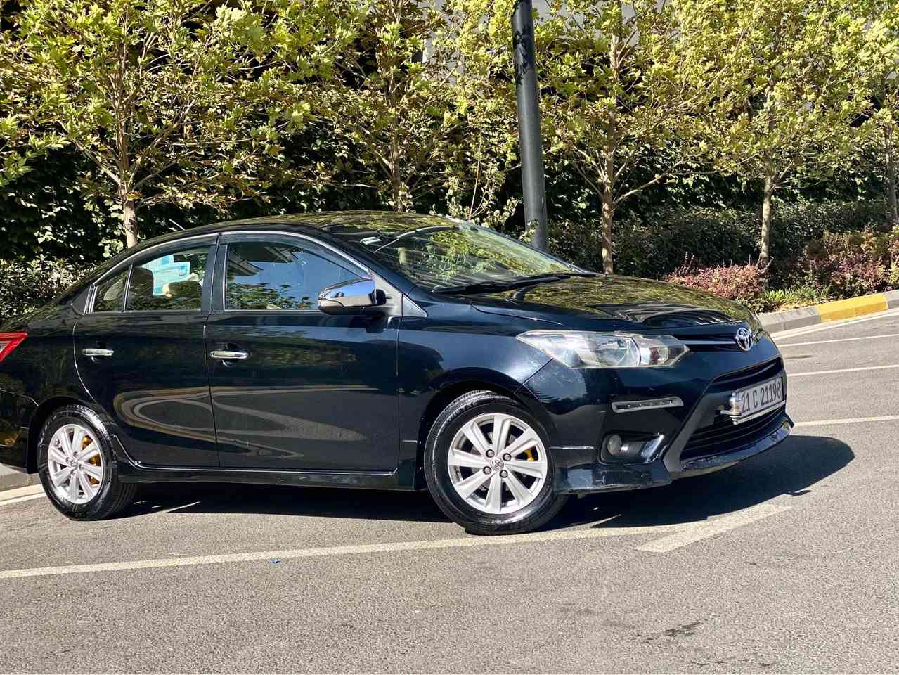 تۆیۆتا یارس ٢٠١٤ سپۆڕت ڕەشی قەتران 
مەکینە گەورە مەرخوب 
پێنج ویلکەپە 
ئاوێنە کارەبای 
ماوای ڕۆشتن ١٠٨٠٠٠
بێ بۆیاخ ✅
١١٧$ گەڵاو مەجالێکی کەم 
*********** السليمانية, العراق
