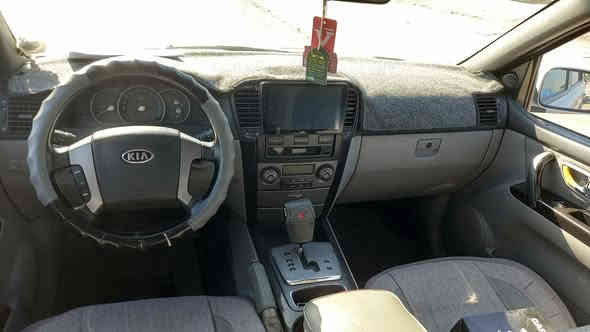 السلام عليكم سورنتو موديل ٢٠٠٧ خليجي فول موصفات فتحه زراك جلد تبريد بيانو شاشه كامره خلفي وامامي مكفوله من الصبغ والظربه جاهزه من كل شي كير ومحرك وتبريد وحاديه تخم تاير جديد داخل جديد رقم أربيل جديد بسم عربي تريد وكاله تريد تحويل السعر ١٠٥ مكاني بغداد السيديه قريب على تقاطع درويش ***********
