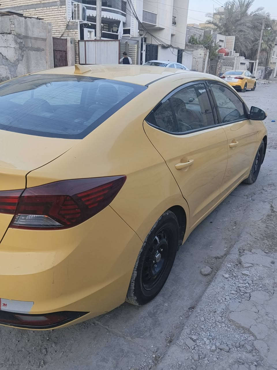 سلام عليكم موديل  2020 مكيه  2000دوش وارد امريكي صور الحادث بلسونار العنوان بغداد الشعب السعر 125 ماشي 105رقم ***********
