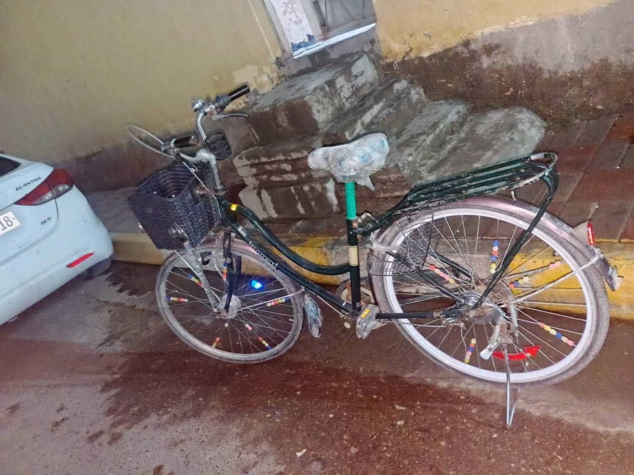 السلام عليكم يوجد بايسكل حجم 26ياباني السعر 65وبي مجال المكان الرمادي التأميم  القادسيه الثانيه شارع ام شهد الاستفسار الاتصال على***********
