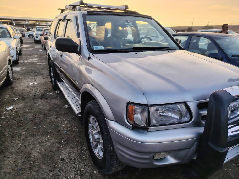 اسوسه للبيع موديل 2000  سنويا جديد   مكينه وه كئر شرت مكينه بةضه ؤتؤماتيك تبريد شرت  سعر65  بيهه مجال   عنوان كركوك بنجاعلي  *********** كركوك, العراق
