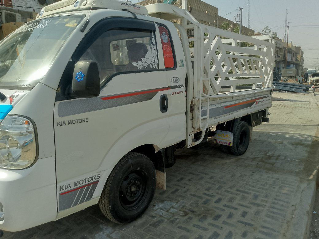 السلام عليكم كيا 2009كير مكينة تخم تاير صدر جديد تحويل ثاني يوم رقم انكليزي مكفولة من الضربة فقط صبغ بل دوسات السعر ٨٨  مدينة الصدر ***********
