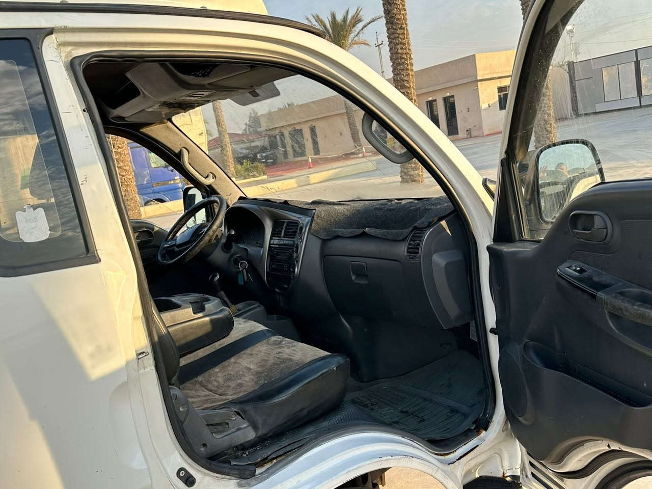 السلام عليكم 
كيا بنجو براد موديل 2012
3000  كرنفال 
محور بم ونوزل كامل 
رقم مميز جديد 
السياره نضيفه وكلشي بيهة شغال
كير ومحرك و حداديه وبراد جاهزه 100% 
رقم بغداد مميز  الجديد تحويل
سعرها 13,500  وبيهة مجال بسيط للشراي  
تواجد السياره بغداد - الغزاليه
للاستفسار الاتصال ***********
