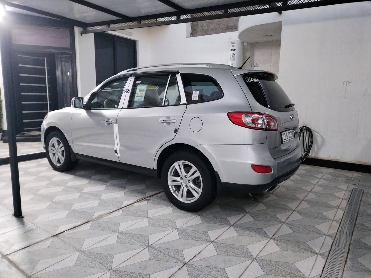 #للبيع
سنتافيا موديل 2012 خليجي اربع سلندر2400
رقم اربيل بسمي تحويل ثاني ويوم
سياره فول مواصفات واحد على واحد 7 راكب
مكان السياره الأنبار الفلوجة
للاستفسار الاتصال على الرقم ***********
رقم واتساب ***********
السعر 140 وبيه مجال
