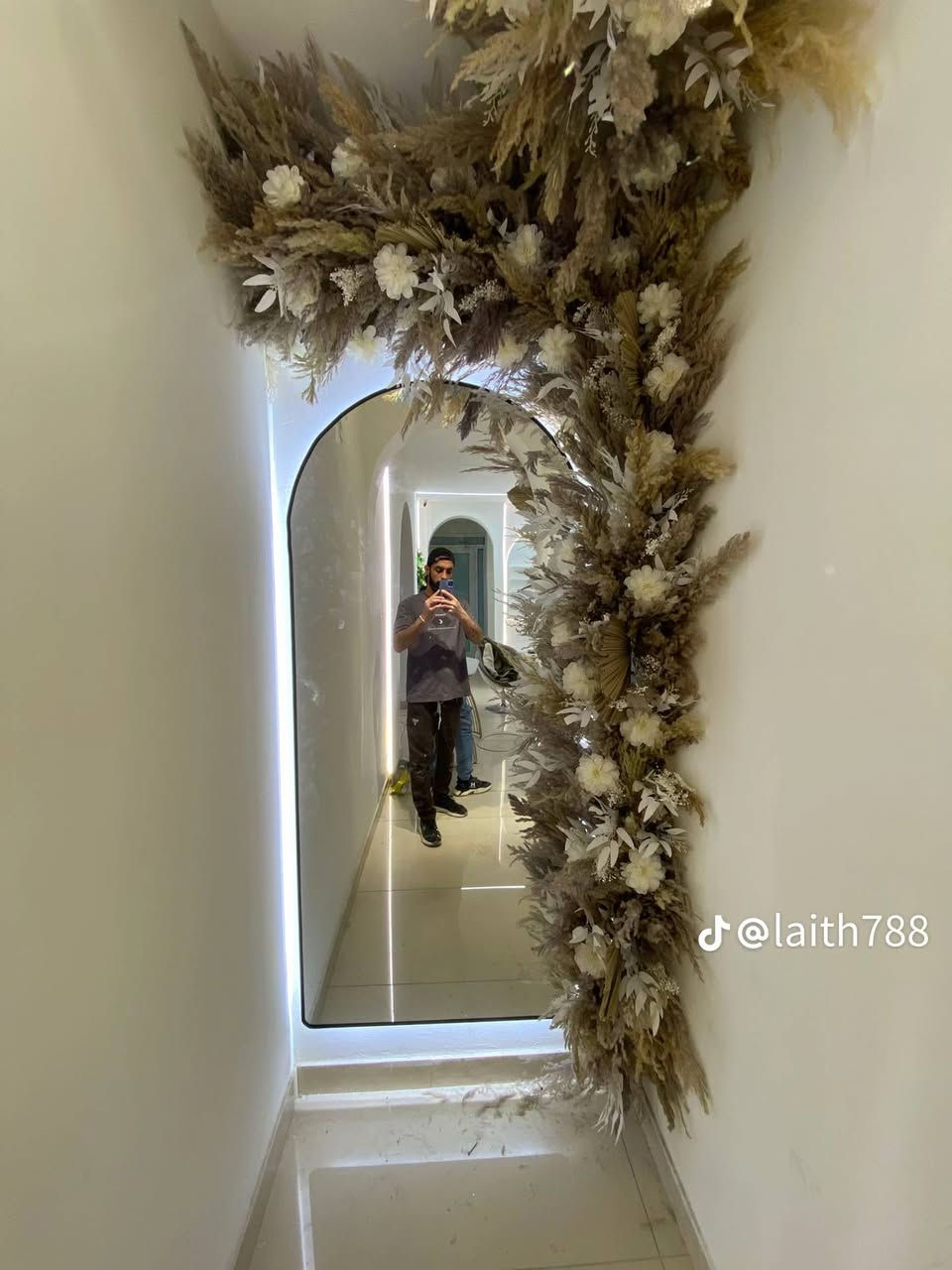 السلام عليكم اليحب هيج افكار وديكورات وجلسات تصوير يتفضل خاص وبأنسب الاسعار شنو الي بالك اني والكادر نسوي الك وطبعا هذا شغلنا احنا وتصويرتنا


**إذا كنت صاحب هذا الإعلان وتريد حذفه لأي سبب، رجاءا أرسل رسالة إلى الدعم الفني**