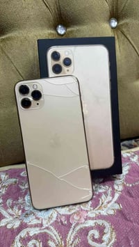 📱 iPhone 11 Pro Max – 64GB شرق أوسط | بطارية 76% | ماستر  ⚠️ شاشة مبدّ...