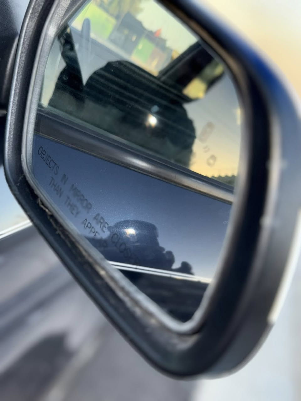 فينو تو كلر
مديل 2022
لون ازرق +ابيض
تشغيل  بصمه 
رادار جانبي 
شاشه كبيره
كامره 
ويل 17 
حادث جاملغ وباب تبديل + لغد صبغ بنيد 
الموقع السياره بغداد رصافه 
سياره جاهزه بدون اي نقص 

السعر  120 $

☎️ ***********
