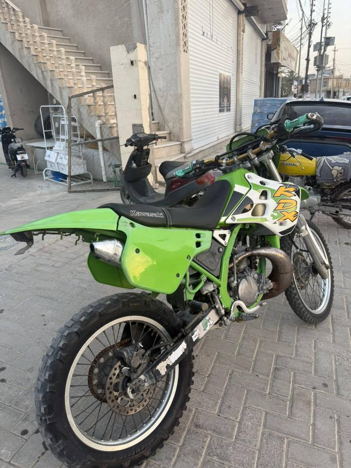 كاوسكي2000 فوك خبط خبط معزول مو ويه البانزين حديث مكينة 125 من النوادر
راديتر مي اخضر بيها 

دهن خبط بيها جديد 

دهن مكينة جديد 

تايرات مشلن

سعرها ب14 وبي مجال بل يرضي الله 

كربلاء حي البلدية 

***********
