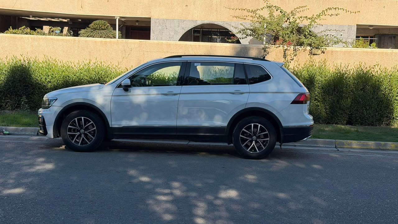 السلام عليكم فوكس واكن تيكوان ٢٠٢١ فول مواصفات R.line. فول اعلى مواصفات سعر ١٧٠ ورقة قفل قفل بيها جاملغ وبنيد بدون اي دواخل محركها ٢٠٠٠ تيربو كير مكينه حدادية مكفوله تبريد تدفئه شغلات رقم بغداد تحويل مباشر مكان السياره بغداد العامرية *********** بغداد, العراق
