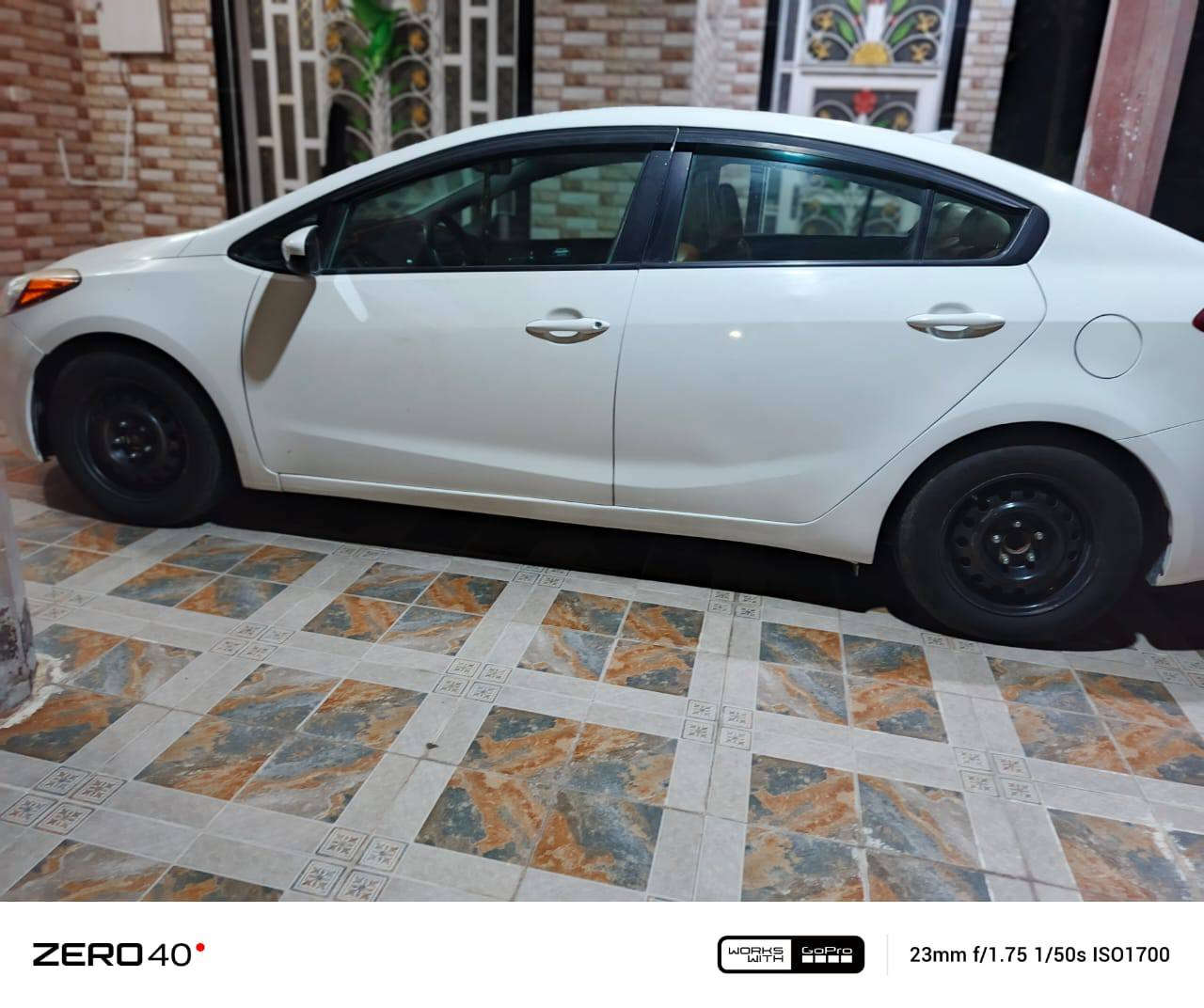 سلام عليكم للبيع كيا فورتي موديل 16وارد امريكي رقم دولي اتخم تايرات جدد تبريد شغال تحكمات استيرن تحكمات مري محرك 2000دوش صبغ احزام حادثه المريكي بابين اليسر (السعر 110بيه مجال للاستفسار والاتصال ***********)
