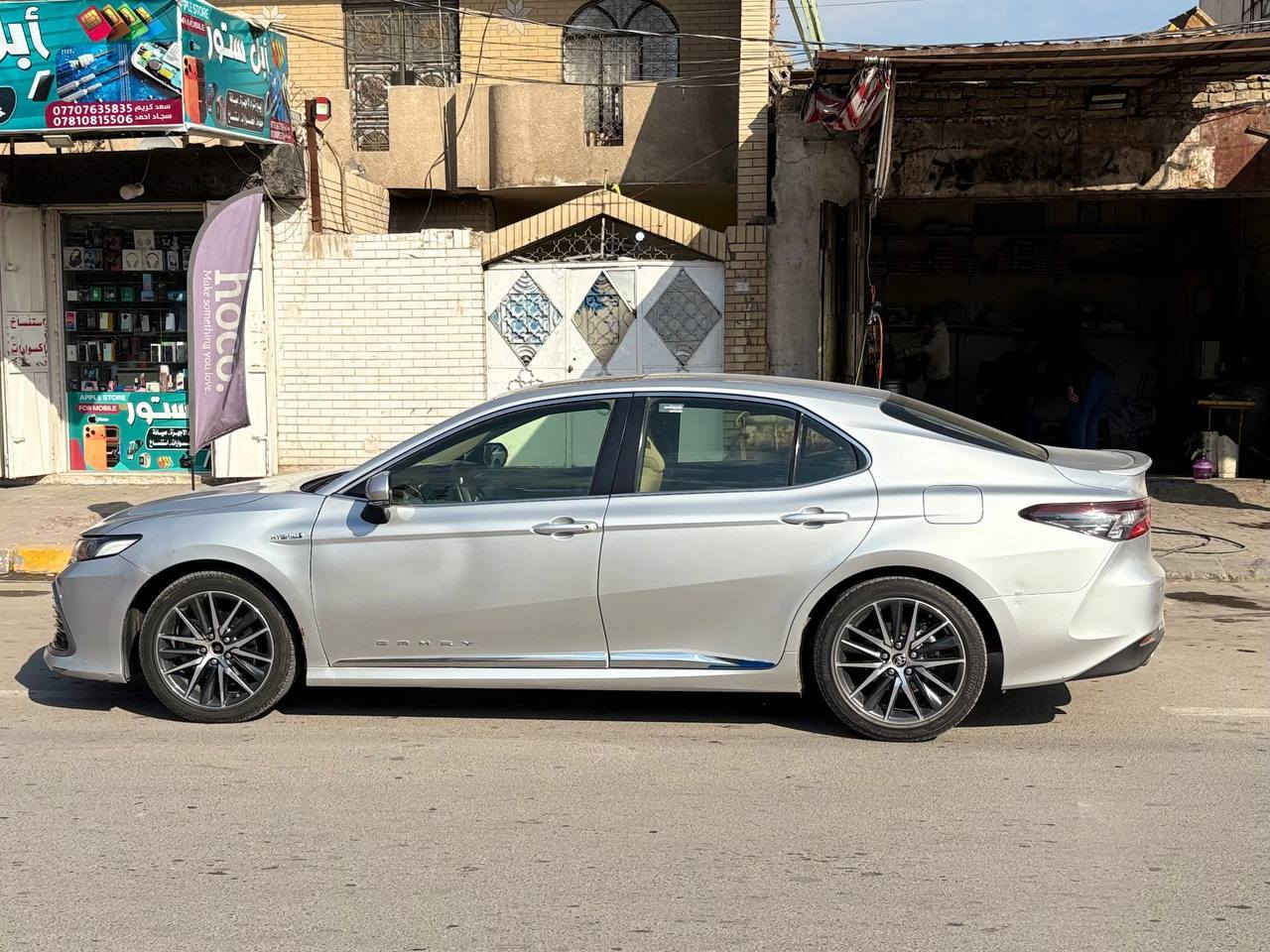 كامري موديل 2023 خليجي
بيها بس صبغ بلباب مال سايق شي بسيط وبارد بلجاملغ مال سايق ماشيه ٦٠ الف
***********
