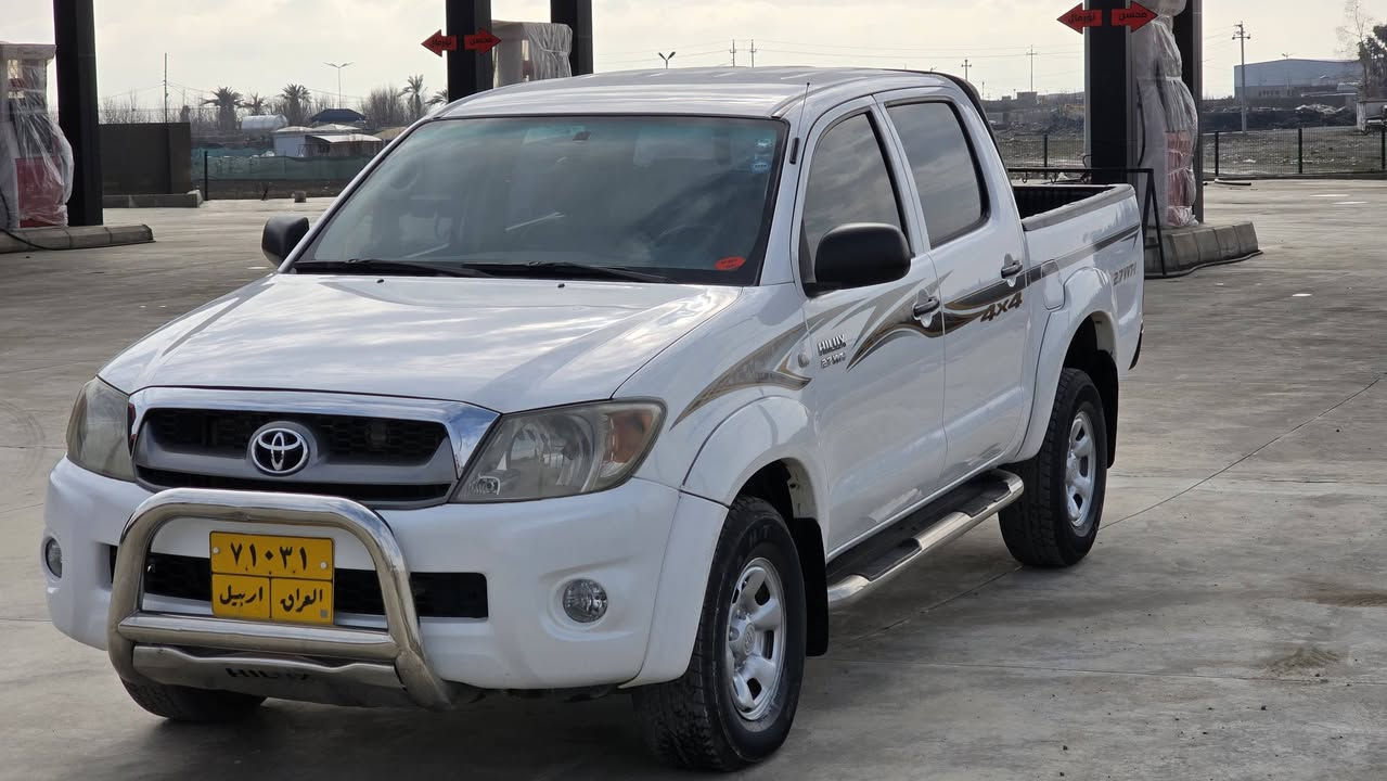 پیکاب مە رزیه مۆدێل2006 ڕه قەم هەولێر سەنەوی بەسەر نەجوە سەیارەکە بێ بۆیاخە گێرو مەکینەو ئه کسل بەشەرت  پشو پێشی کەپسە هەیکەلی زۆر جوانە چاڵو شوختی نیە ناو داخلی لۆک تەبریت ساردوو گەرم بەشەرت 4تایەو ویلی لۆک لەژێرە سەیاره کە کامل مەسروف کراوا دیناری مەسروفی نیە شوێن نزیک ڕانیە ***********.ڤایبەر.واتسائپ
