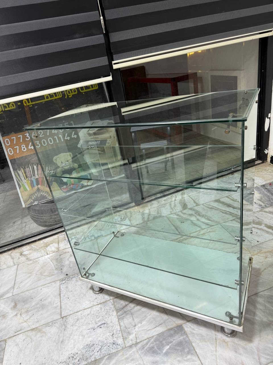 السلام عليكم للبيع غراض التواصل على خاص لمعرفة السعر


**إذا كنت صاحب هذا الإعلان وتريد حذفه لأي سبب، رجاءا أرسل رسالة إلى الدعم الفني**