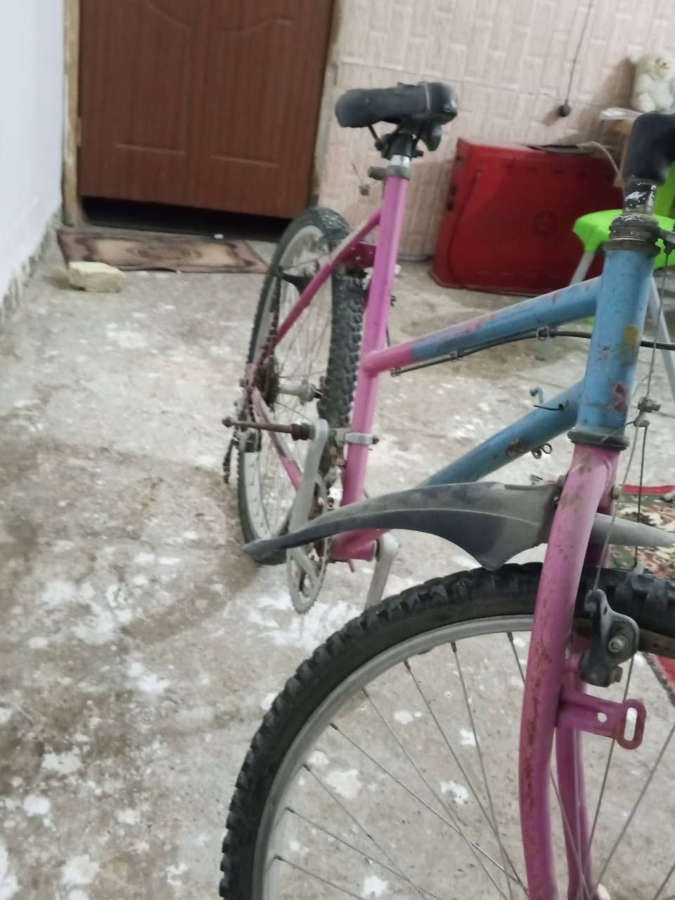 سلام عليكم بايسكل رياضي للبيع مثل ما شوفون كدامكم الله شاهد علي كلشي مابي بس شي واحد ويل تاير الخلفي تبديل وباسكل نضيف الله شاهد وسعر 25 وبي مجال زين مكاني بغداد الحسينيه مسقط وتحياتي ♥️رقمي ***********
