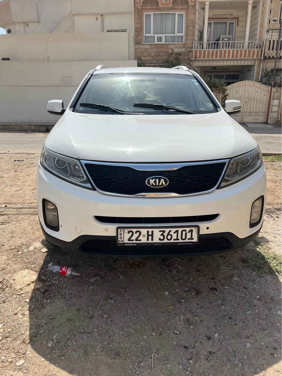 السلام عليكم 

كيه سورنتو  2015 خليجي كفاله عامه بس بيها طخه بخشم البنيد وطخه بجاملغ الخلفي السياره جاهزه ما بيه اي نقص 

مواصفات 
بصمه تشغيل 
بصمه ابواب
اشاير بلمري
لد امامي
7راكب + 3 قطع تبريد
ويل كروم
يدات نيكل ستيل
فول مواصفات ما عده البنراما (فتحه)

السعر 185$

*********** اتصال 📞 البصرة, العراق
