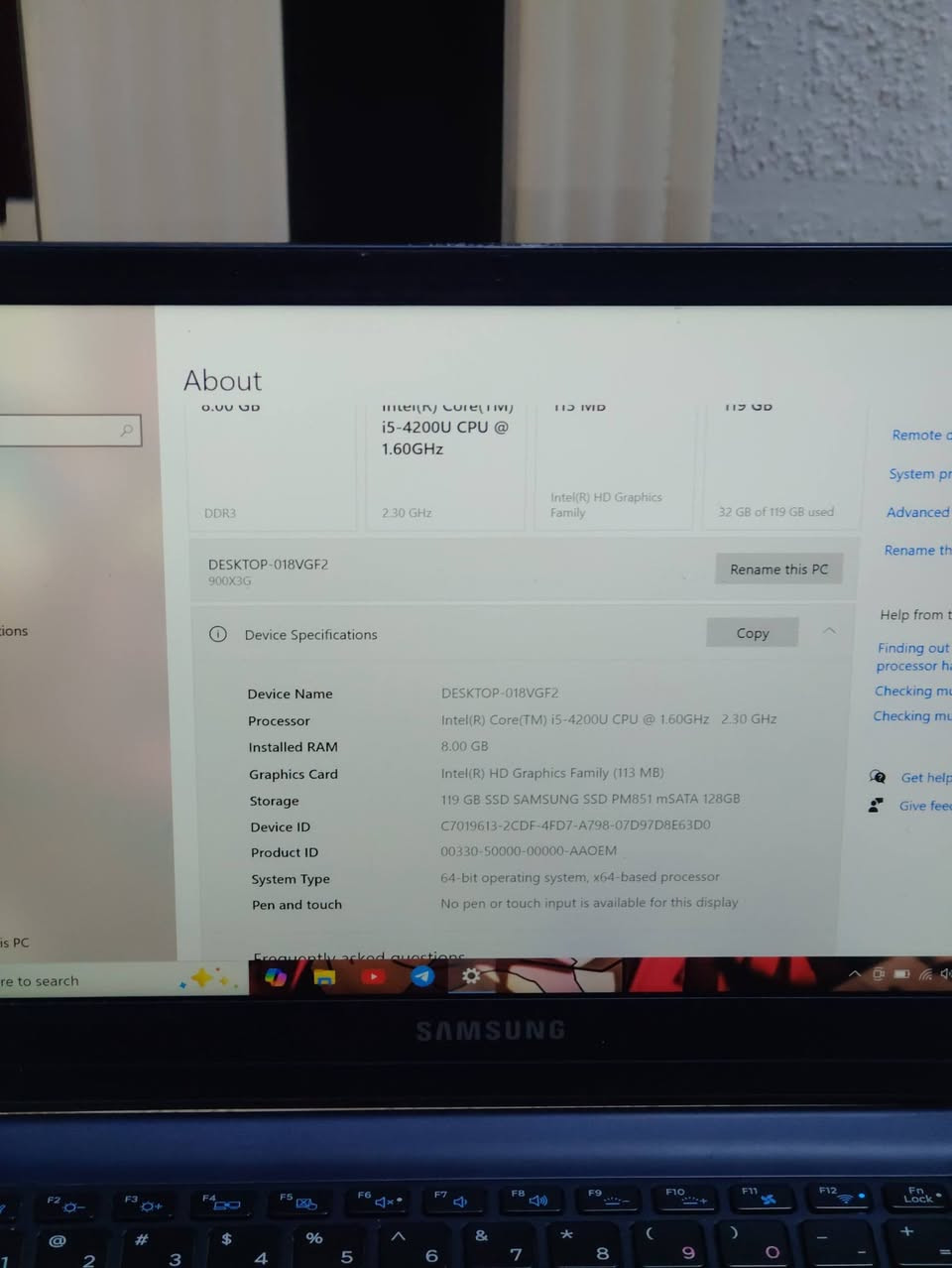 لابتوب سامسونك 
cori5 gel4 جيل رابع 
ram 8
hard 128 ssd m2
بيه مروحتين تبريد + بيه منفذين شحن 
شاشه حجم 13 مميز سوبر سلم نحيف جدا+ شاشه FHD دقه فول 
كامرته FHD دقه فول
بطاريه من 1ونص لل2
ملاحضاته بيه فقط مفصل واحد الي تكض الشاشه خربان بس يوكف طبيعي وموضح بل فيديو + صوته وسط مو عالي بس ما بيه اي شي اعتقد تعريف أو هيج شي موضح ايضا 
مكاني بغداد توصيل موجود 
سعر 75 قفل ماكو هيج سعر+ مازنجر ما متواجد 
***********
