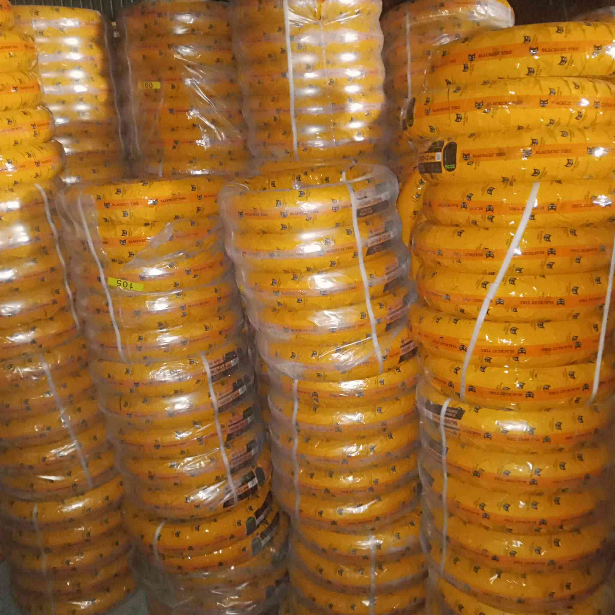 اي شخص يريد جمله مفرد موجود بأنسب الأسعار يوجد جميع انواع الايطارات سيارات تكتك درجات الوكيل الحصري أبو خنجر ⚔️ العنوان بغداد حي النصر قرب معارض حي النصر
***********
