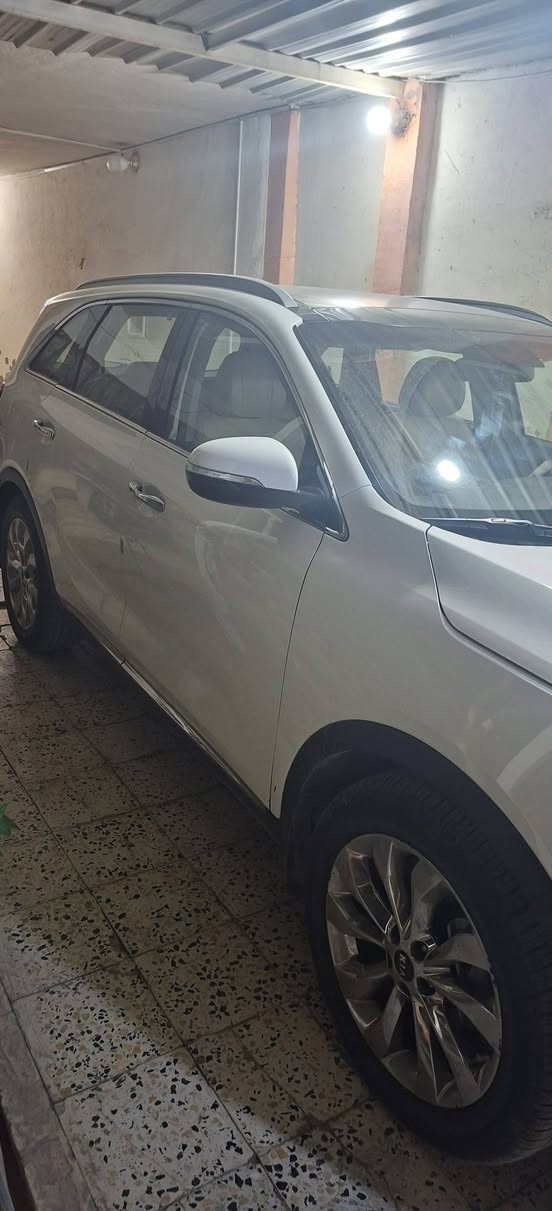 السلام عليكم 
للبيع كيا سورينتو موديل 2020
فول مواصفات فتحت سقف
تبريد 3 قطع السياره 7 راكب 
مكان السياره حله مركز المدينه 
السعر 300 وبيها مجال 
للاستفسار : ***********
                  ***********
