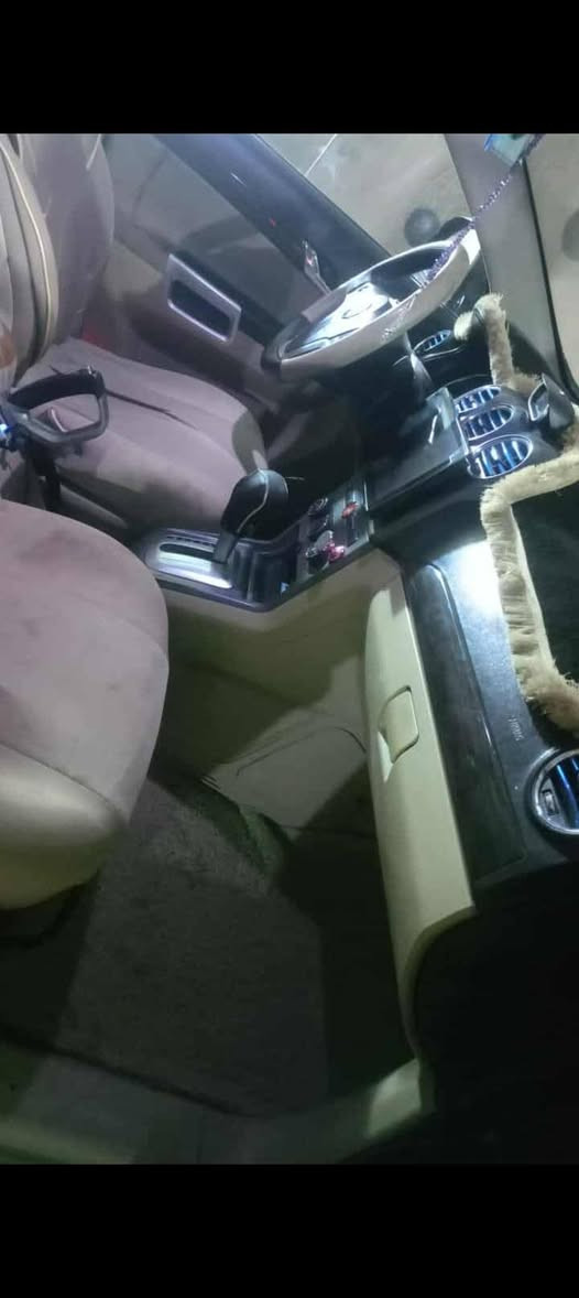 شوفر كابتيفيا موديل 8قطعه وحده صبغ البنيد بس والباقي كفاله كير محرك حاويه صار شهرين  محرك 6سلندر سنويه بسمي جديده لل 31تريد تحويل تريد وكاله للستفسار السعر 75او بيه مجال للطيبين للستفسار ***********
