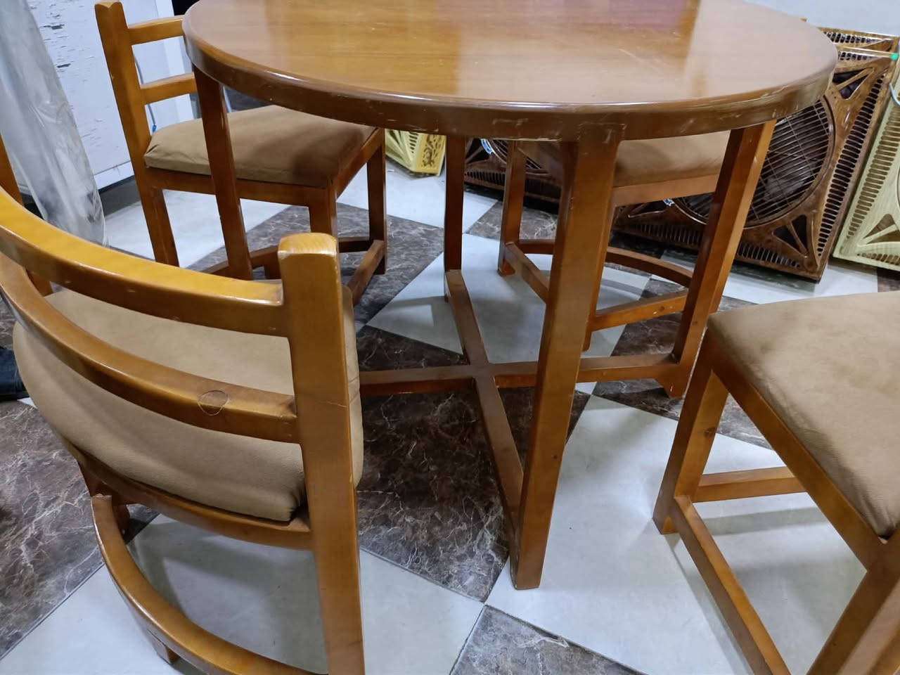 (🖤)ئەم مێز نان خواردنە بۆ فرۆشتن ن.کەلار بنگرد بەرامبەر بەڕابەرایەتی زانکۆی گەرمیان کونەفرۆشی سامان ٠٧٧٢،٢٨٢،٣٢،٣٢ (🖤)

سوپاس بۆ ئەدمینی بەڕێز (❤)


**إذا كنت صاحب هذا الإعلان وتريد حذفه لأي سبب، رجاءا أرسل رسالة إلى الدعم الفني**