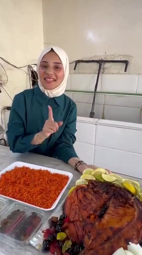 سعر الكيلو 10 مع تمن ومقبلات مكان الحسينيه شارع المعارض مقابل شارع الحشد توصيل داخل الحسينيه واطرافها
***********
