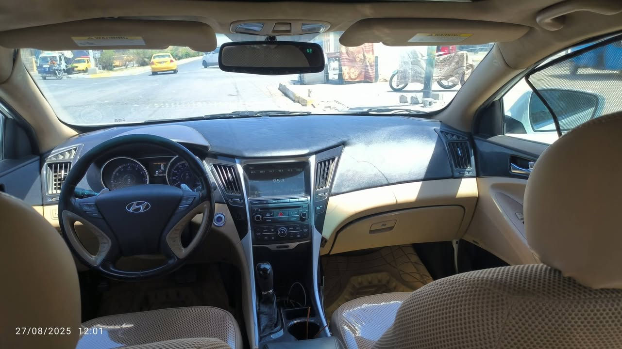 سلام عليكم سوناتا موديل 14السياره فول واحد ع واحد جاهزه من كلشي صدره 70بالميه حادثه الجاملغ خلف السائق السعر 95وبيه مجال العنوان كربلاء المقدسة 
*********** خوان مااجاوب ع الرسائل اتصل وبيك خير ودلل
