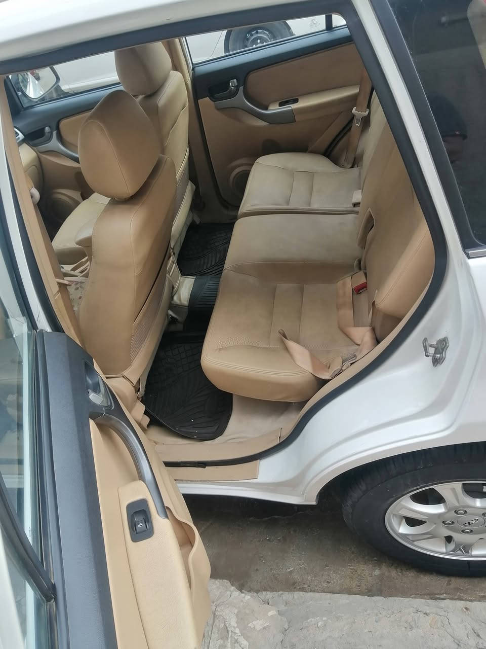 السلام عليكم
تيكو 13
معروفه موصفات التيكو
رقم بغداد
ماشيه قليل38
السيارة نظيفه على وضع الشركة
مكان ام الكبر والغزلان قرب حي اور

سعر 68 وبيها مجال
***********
