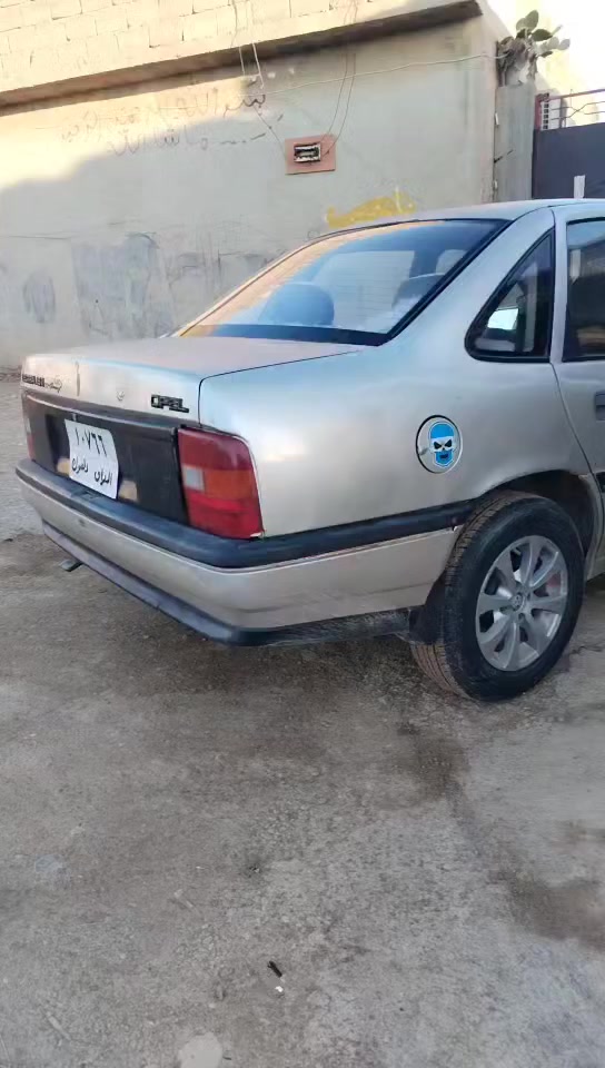 فكترا حجم 16 موديل 91 رقم دهوك المكان سهل نينوى بعشيقه رقم هاتف ***********
