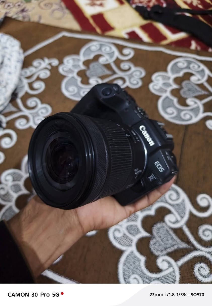 كامره كانون RP
عدسه 24-105
شاحن 
بطاريه 2
كارتونه 
شتر اقل 10 K
يوجد توصيل جميع المحافظات 
ستفسار خاص او نتصل علا رقم ***********
